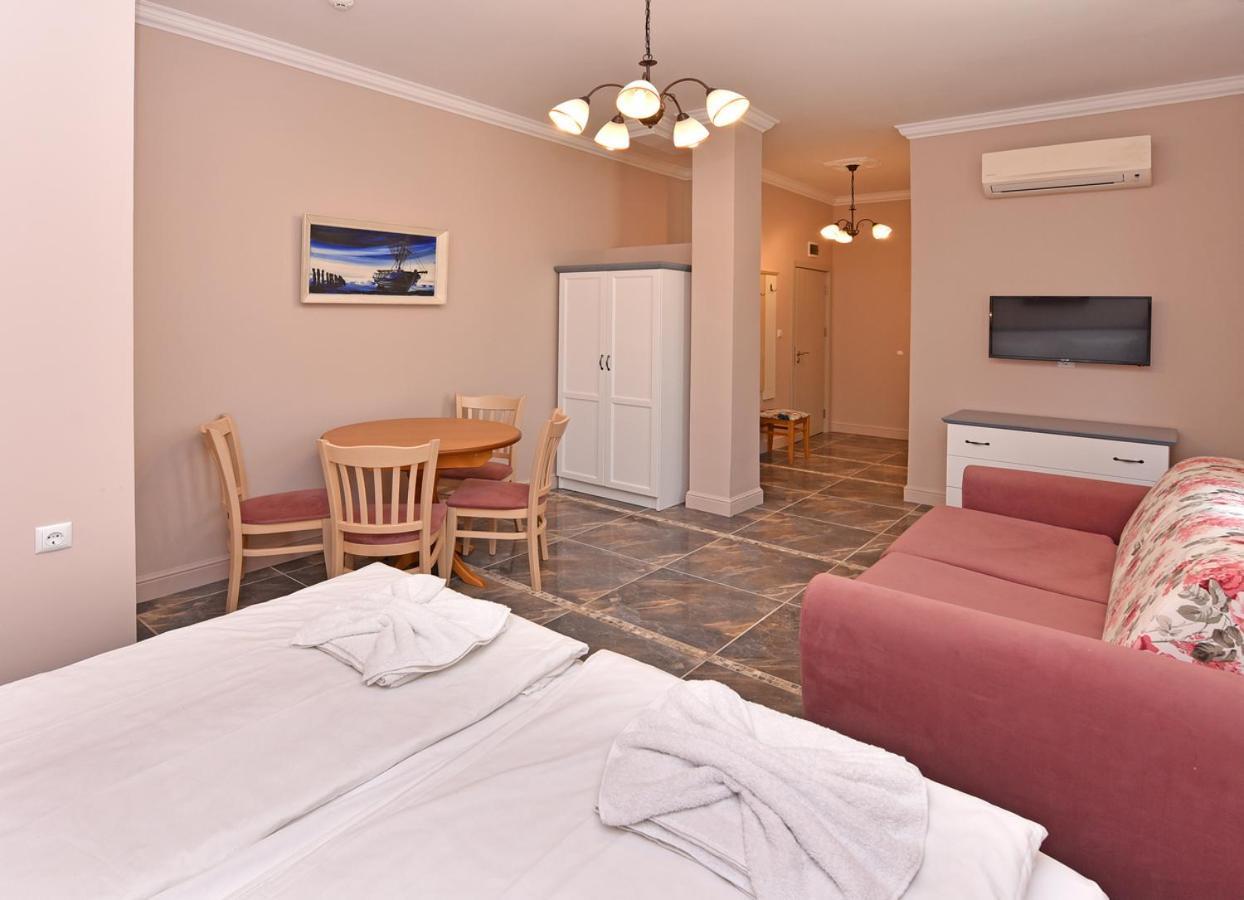 Sirena Palace Family Hotel オブゾー エクステリア 写真