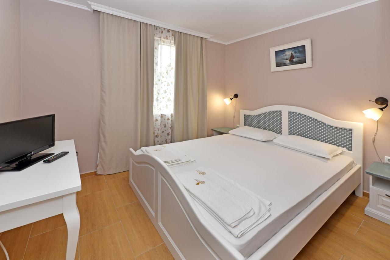 Sirena Palace Family Hotel オブゾー エクステリア 写真